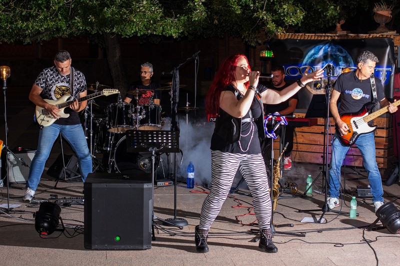 Moonlight presta servicio en la subcategoría de  en 