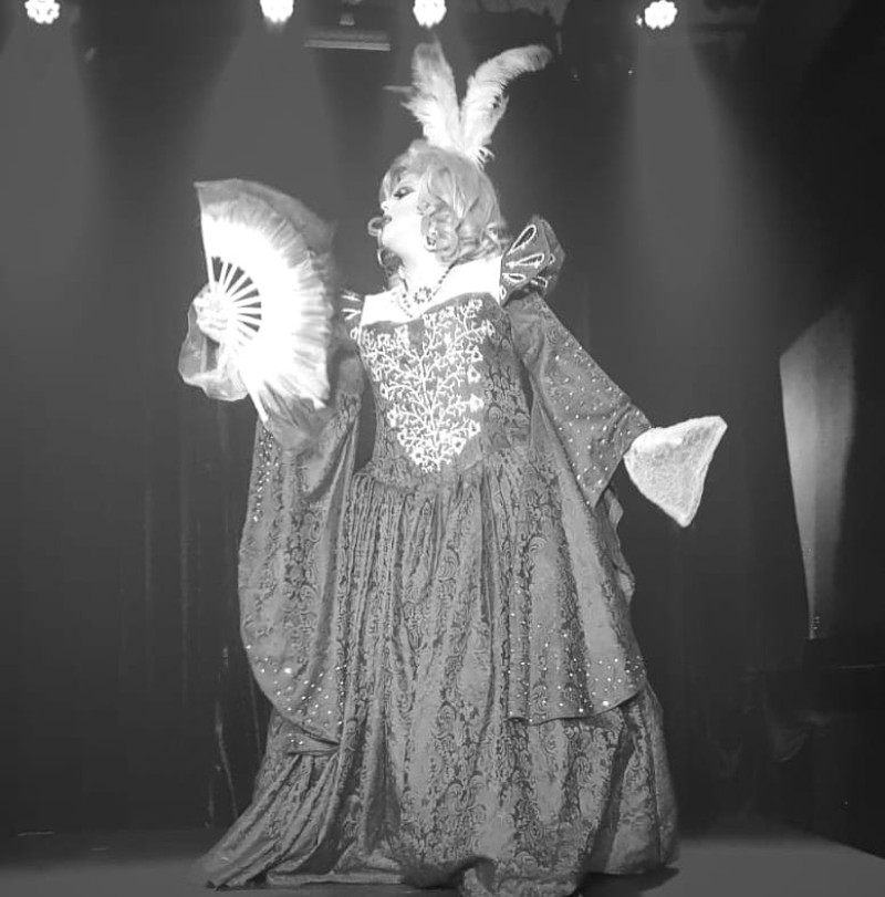 Platanito Bello presta servicio en la subcategoría de  en 