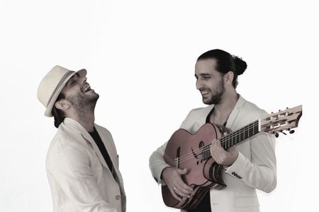 COSTA BRAVA Management presta servicio en la subcategoría de Flamenco y Coros Rocieros en Barcelona