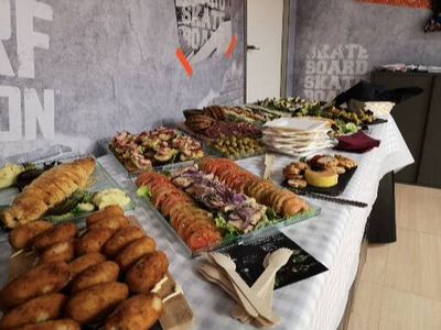 CSGM SERVICE presta servicio en la subcategoría de Catering en Valencia