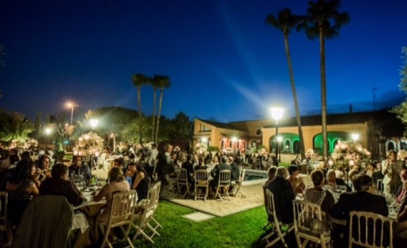 LL Catering Eventos by Salva Masterchef presta servicio en la subcategoría de  en 