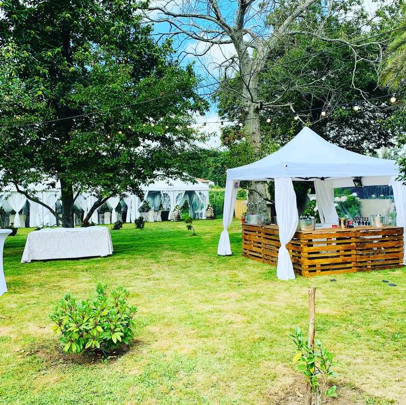 Xantares Catering presta servicio en la subcategoría de  en 