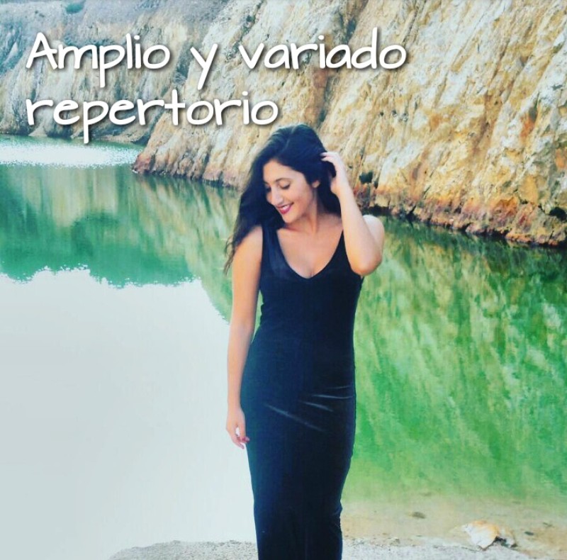 Carla Romalde, música en directo presta servicio en la subcategoría de  en 