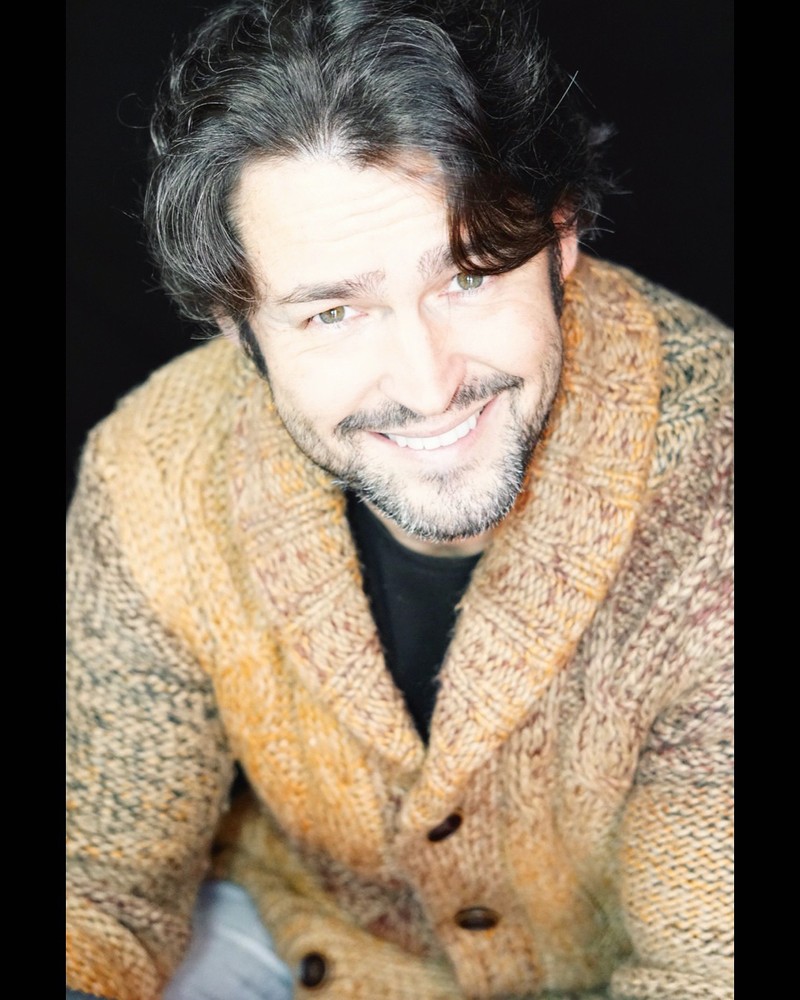 Maestro de ceremonias presta servicio en la subcategoría de  en 