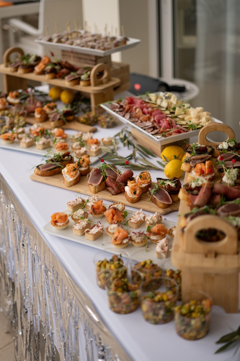 Costa blanca catering  presta servicio en la subcategoría de  en 