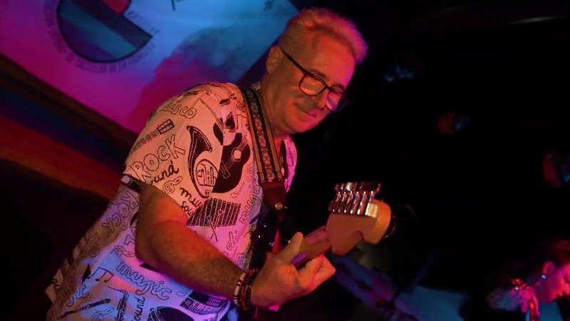 SUEÑO NOMADA presta servicio en la subcategoría de  en 