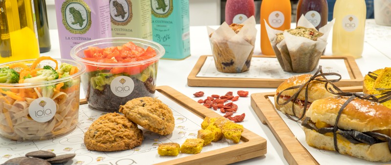 LOLA - The Organic Bakery presta servicio en la subcategoría de  en 