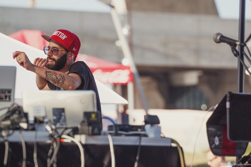 HELLA-FILM presta servicio en la subcategoría de  en 