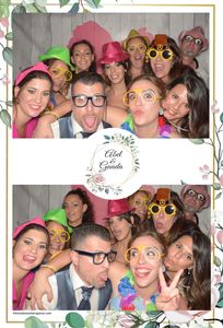 Tomafoton by Fotomarbis - Fotomatón y Videomatón 360º presta servicio en la subcategoría de Fotomatón y Photocall en Tarragona