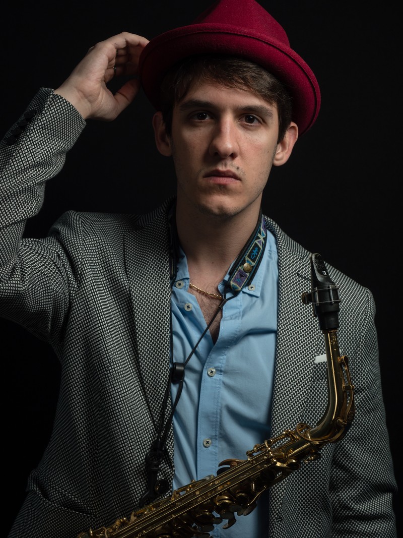 Guillermo Fernández - Saxofonista presta servicio en la subcategoría de  en 