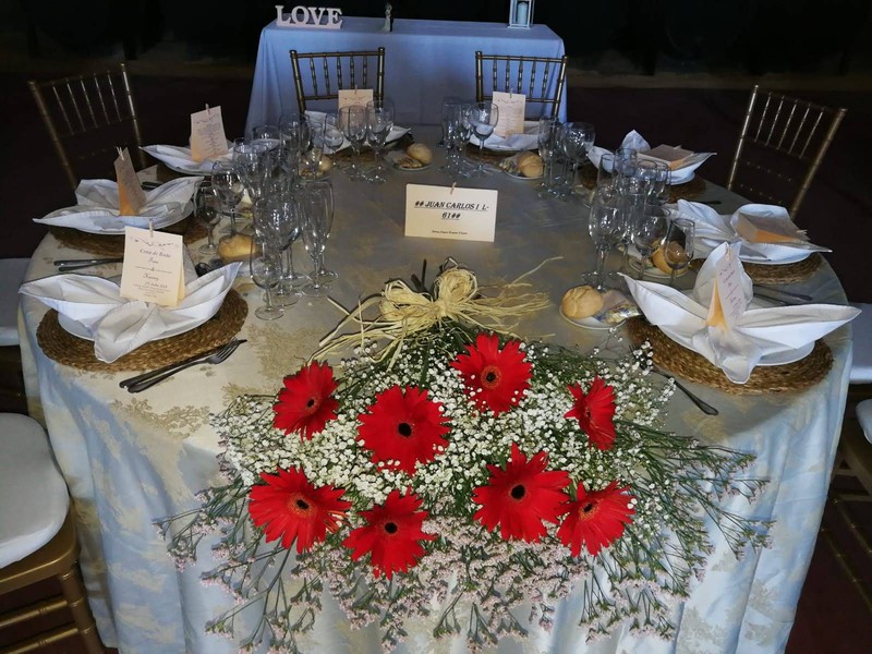 Catering Sarymar presta servicio en la subcategoría de  en 