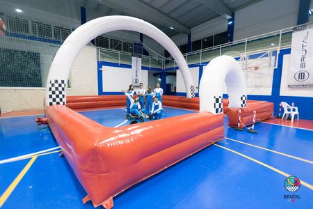 Brutal Show Espectaculos presta servicio en la subcategoría de Animadores infantiles en Zaragoza