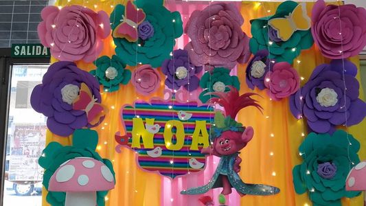 Pekas Sonrisa Ilusion presta servicio en la subcategoría de Animadores infantiles en Zaragoza