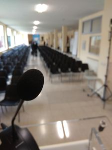 New Wave Center presta servicio en la subcategoría de Equipos de sonido en Madrid