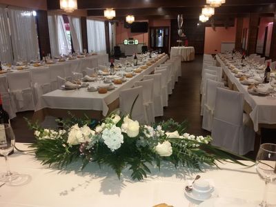 Dj Chis presta servicio en la subcategoría de Djs en A Coruña