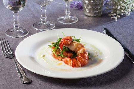 Lambel Catering presta servicio en la subcategoría de Catering bodas en Sevilla