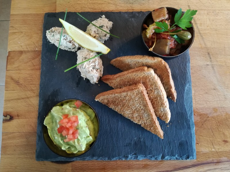 Catering Jouve & Sully presta servicio en la subcategoría de  en 