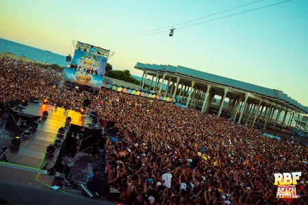 DRONESEVILLA presta servicio en la subcategoría de Video y fotografía con drones en Sevilla