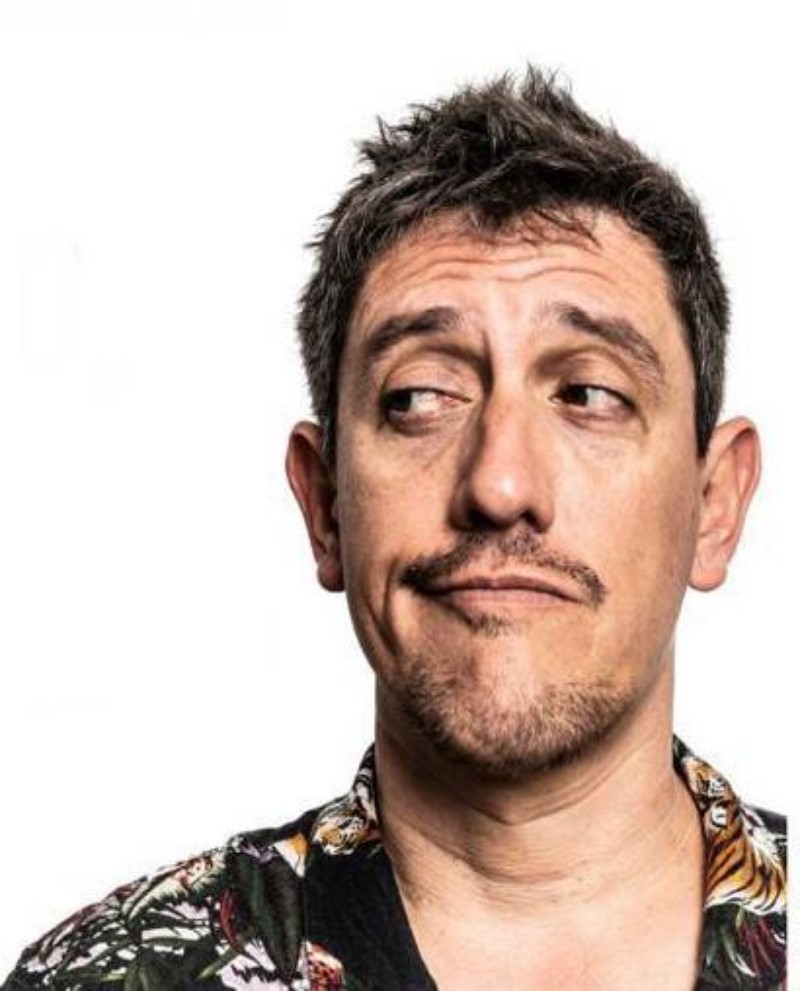 Pep Alejandro Cómico presta servicio en la subcategoría de  en 