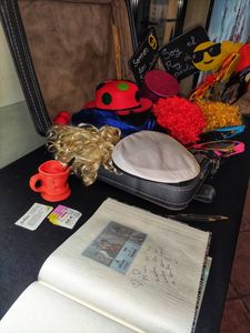 Feelbox presta servicio en la subcategoría de Fotomatón y Photocall en Cádiz