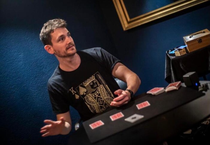 Mago Jordi presta servicio en la subcategoría de  en 