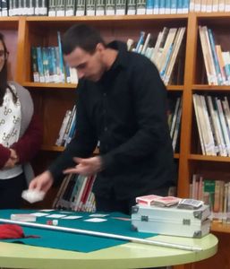 Tony Martínez, ilusionista presta servicio en la subcategoría de Magos en Málaga