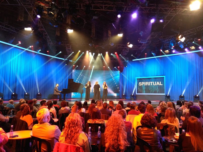 SPIRITUAL presta servicio en la subcategoría de  en 