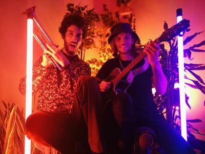 Tiny Balcon presta servicio en la subcategoría de Grupos de Jazz en Barcelona