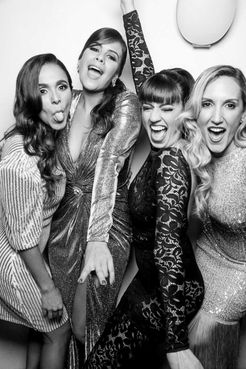 Foto Kapsula presta servicio en la subcategoría de  en 