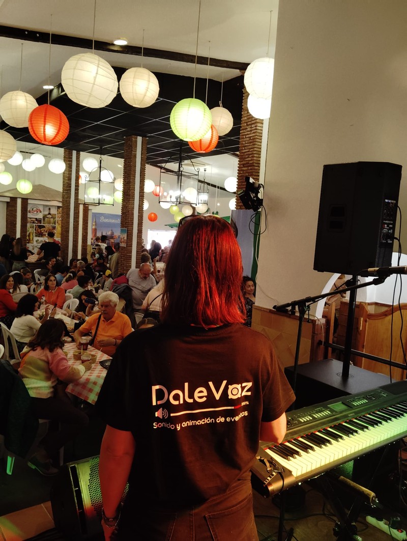 DaleVoz alquiler de sonido y animación de eventos presta servicio en la subcategoría de  en 