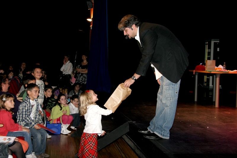 Mago Óscar Dieguez presta servicio en la subcategoría de  en 