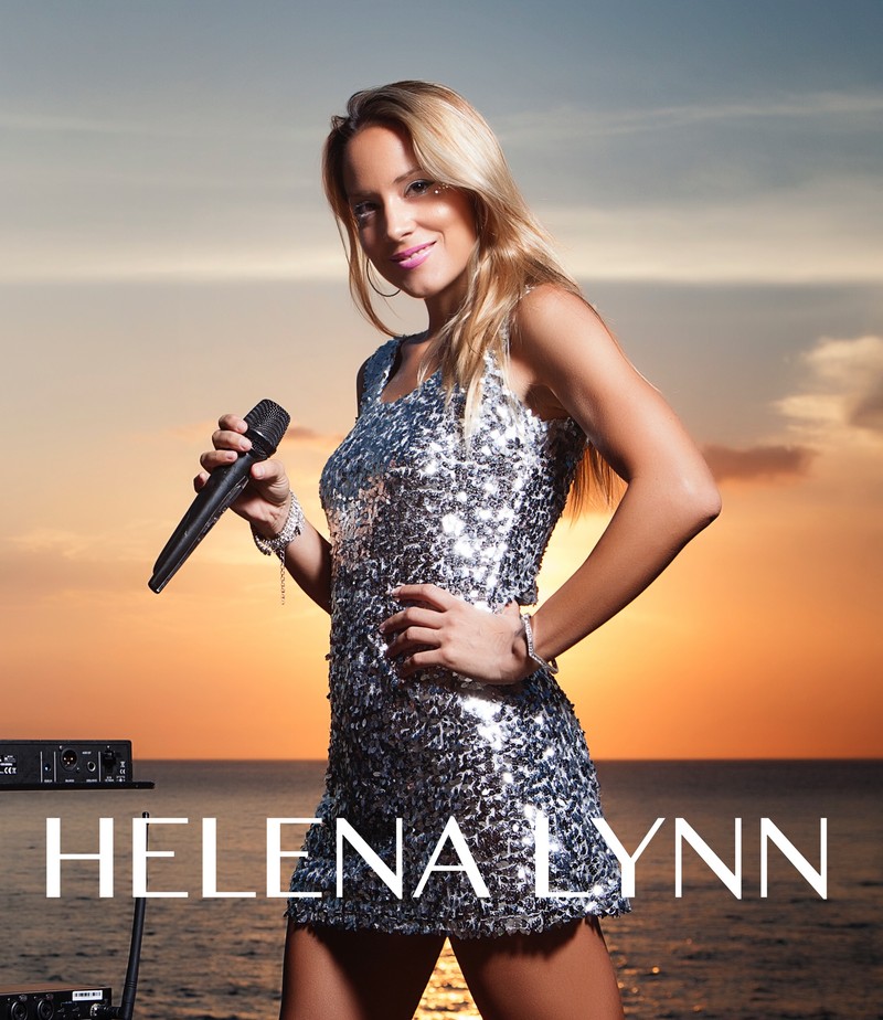 Helena Lynn presta servicio en la subcategoría de  en 