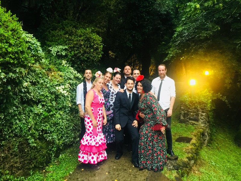 Coro Rociero Por Derecho presta servicio en la subcategoría de  en 