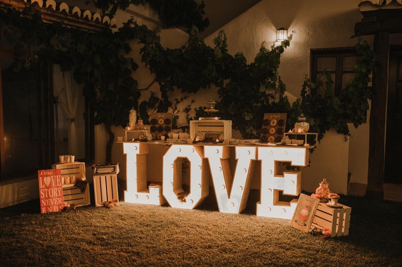 El dia de la novia presta servicio en la subcategoría de  en 