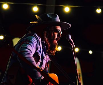 Los Ejecutivos presta servicio en la subcategoría de Grupos de Rock y Pop en Málaga