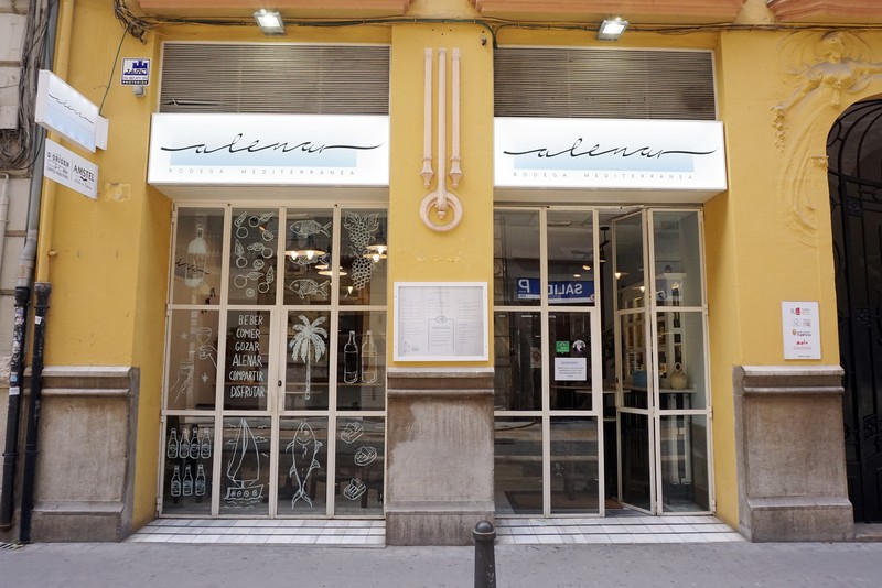 ALENAR Bodega Mediterranea presta servicio en la subcategoría de  en 