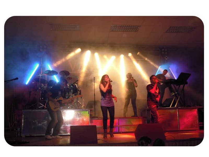 ESD PRODUCCIONES presta servicio en la subcategoría de  en 