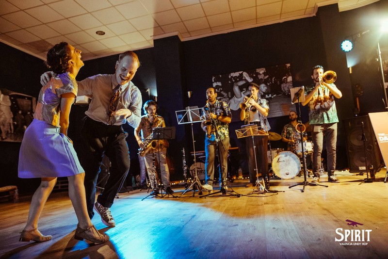 Musica Pel Clima presta servicio en la subcategoría de  en 