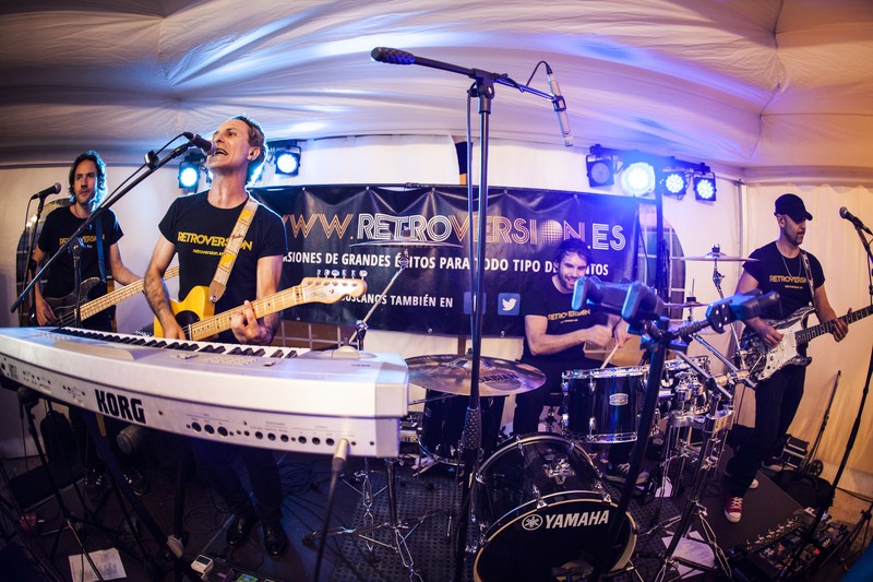 Orquesta Retroversion presta servicio en la subcategoría de  en 