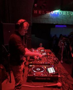 Electronic group Tarragona presta servicio en la subcategoría de Djs en Tarragona