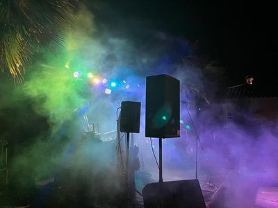 SoniJerez presta servicio en la subcategoría de Djs en Cádiz