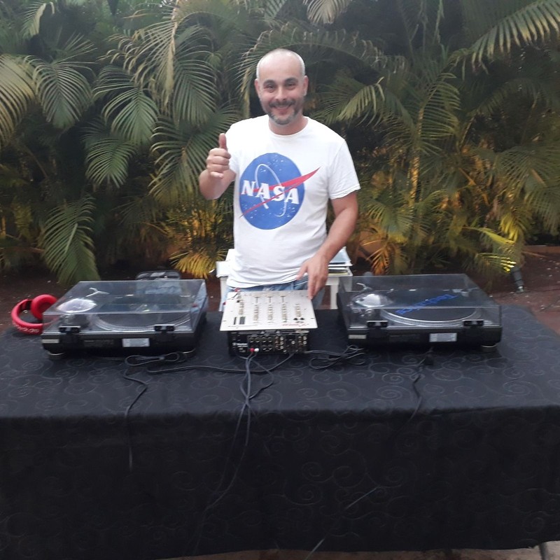 Jesus lopez presta servicio en la subcategoría de  en 