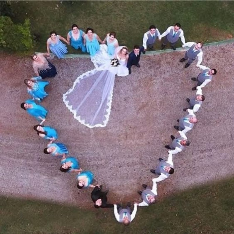 Ceresdrone.com presta servicio en la subcategoría de  en 