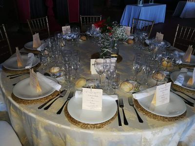 Catering Sarymar presta servicio en la subcategoría de Catering en Cádiz