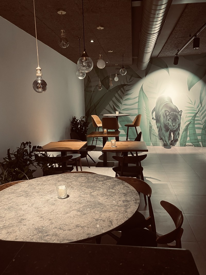 Bagheera Bar Restaurante presta servicio en la subcategoría de  en 