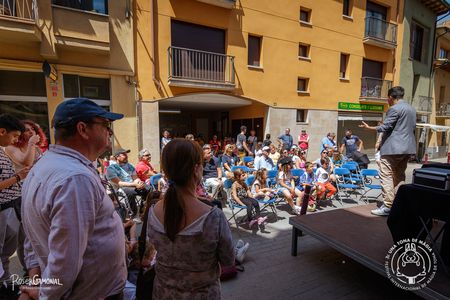 Álvaro Oreja presta servicio en la subcategoría de Magos en Barcelona