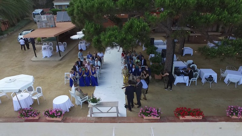 Dronefels presta servicio en la subcategoría de  en 