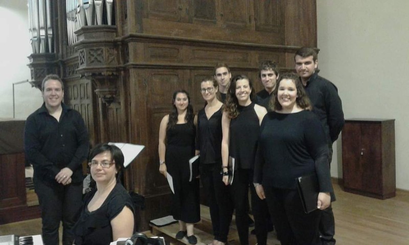 Coro Vivace Abesbatza presta servicio en la subcategoría de  en 