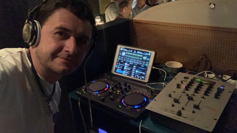 Ranma DJ presta servicio en la subcategoría de  en 