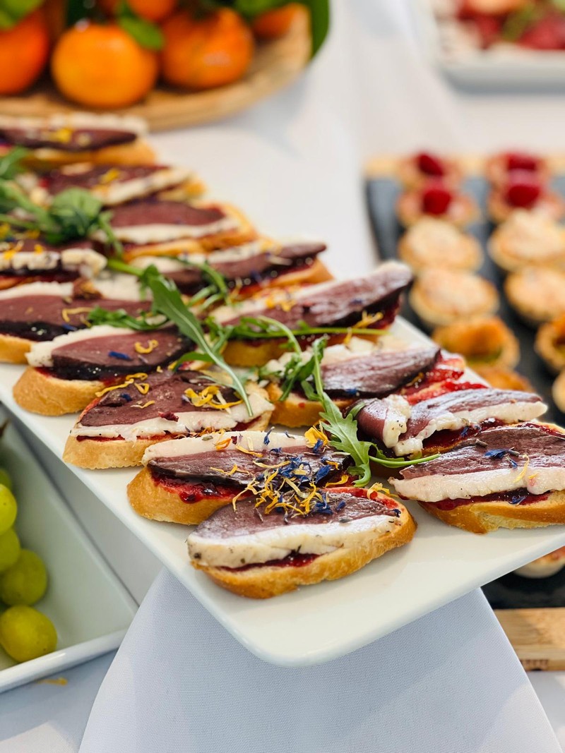 Costa blanca catering  presta servicio en la subcategoría de  en 